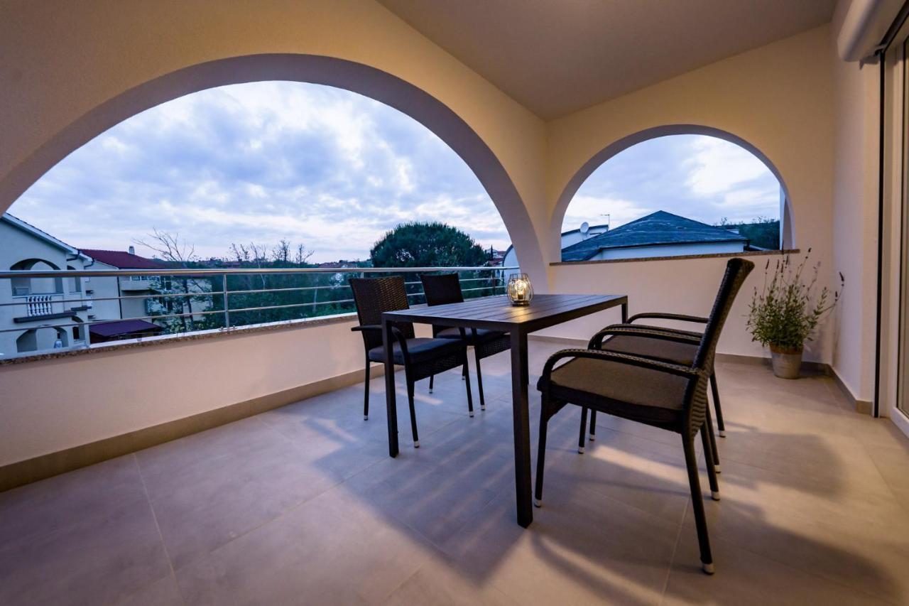 Apartmani Villa Zora Lopar Ngoại thất bức ảnh