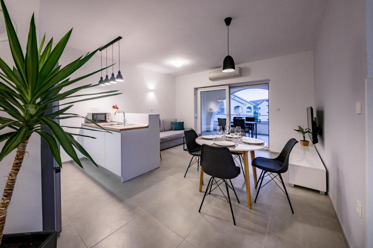Apartmani Villa Zora Lopar Ngoại thất bức ảnh