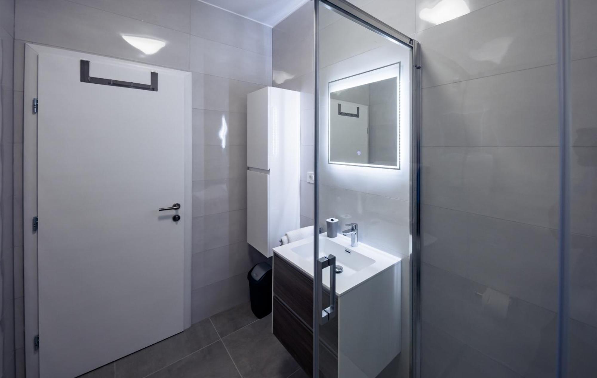 Apartmani Villa Zora Lopar Ngoại thất bức ảnh