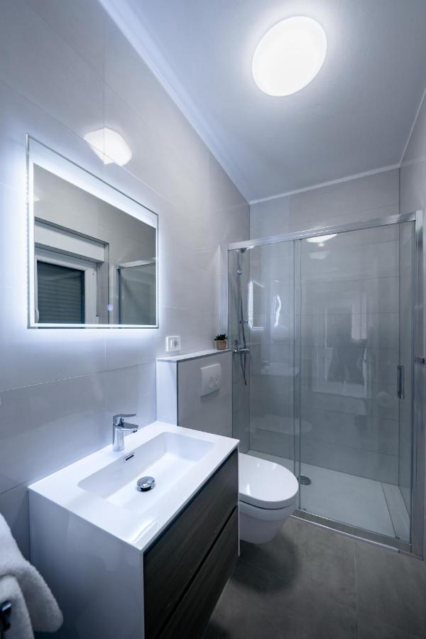 Apartmani Villa Zora Lopar Ngoại thất bức ảnh