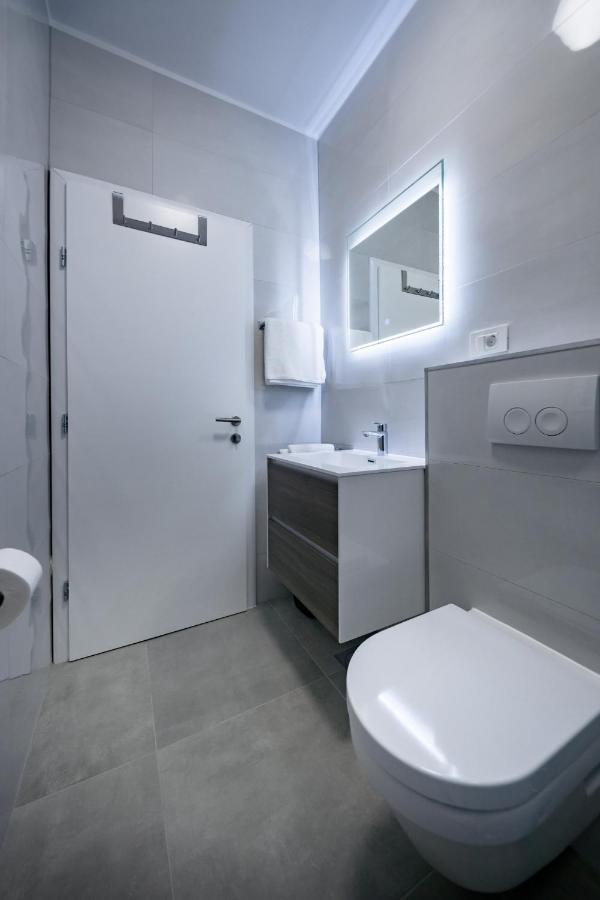 Apartmani Villa Zora Lopar Ngoại thất bức ảnh