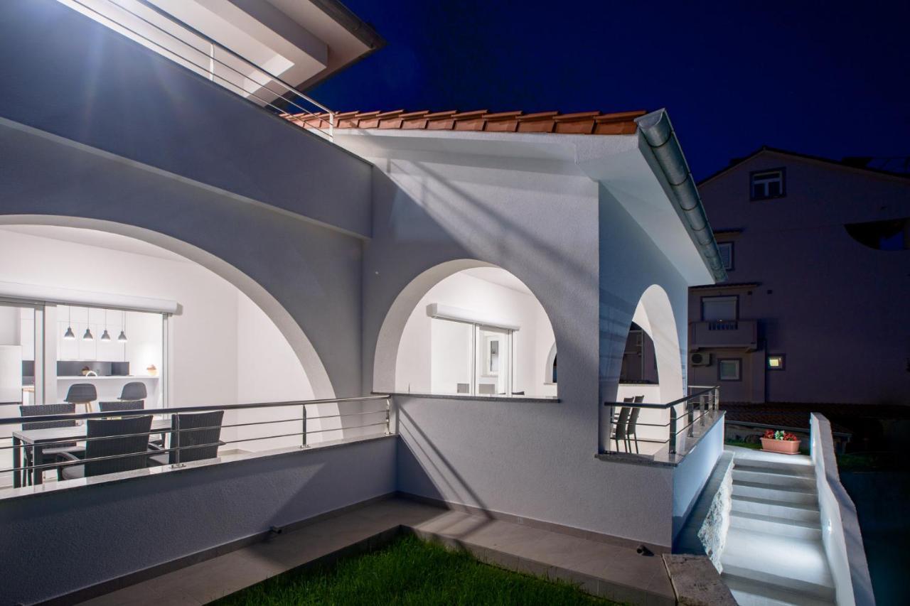Apartmani Villa Zora Lopar Ngoại thất bức ảnh